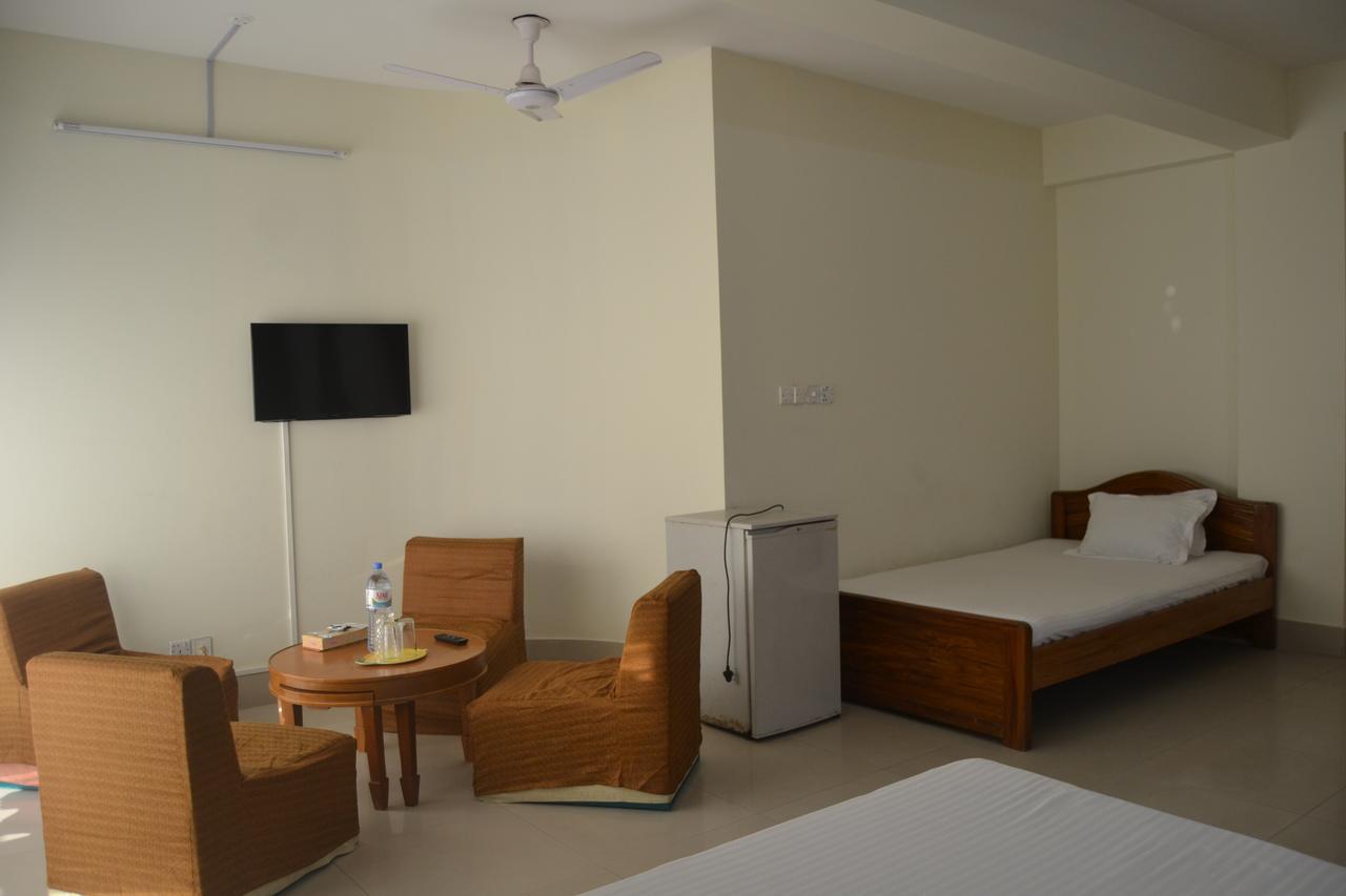 Hotel Marine Plaza Cox's Bazar Esterno foto